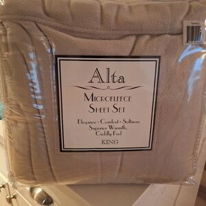 King Microfleece Sheet Set - Tan NEW BY ALTA Less Than 5 Lbs